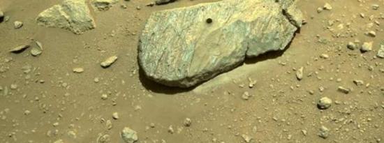 毅力火星探测器获得了第一块岩石