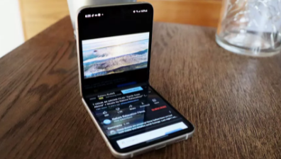 三星Galaxy Z Flip 3的成功表明廉价可折叠手机终于面世