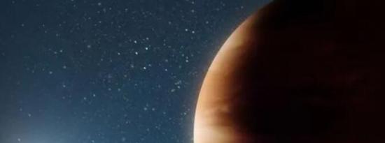 科学家们发现了一个看起来像太阳系的白矮星