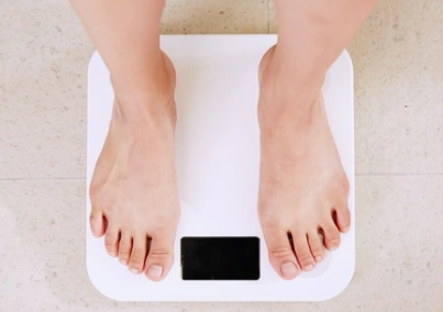 研究分析了常见减肥手术的利弊