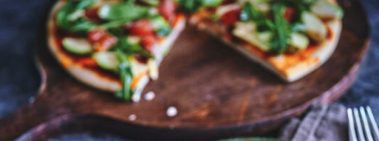 这款牛油果早餐披萨中的每一种成分都能促进大脑健康