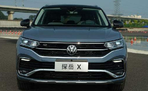 评价:路虎极光和大众谭跃哪个外观内饰动力更好？