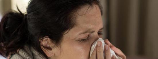 如何治疗鼻塞：15种有效的家庭疗法