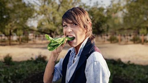 与Dominique Crenn一起开设第一堂素食烹饪课