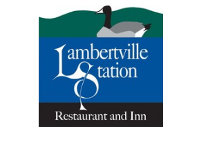 兰伯特维尔站餐厅及举办秋季节日的酒店